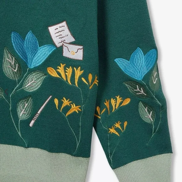 Chic Forest Green Embroidered Cardigan by Alboe - Picture 5 of 6
